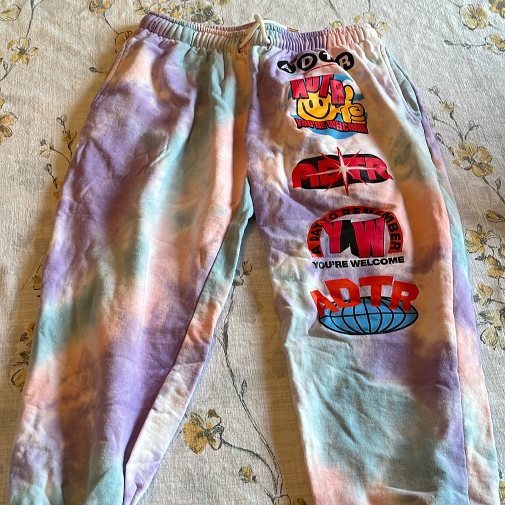 A Day to Remember (ADTR) Sweatpants Size S
